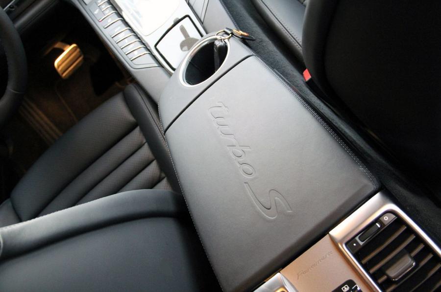  Porsche Panamera Turbo S 2012 года  (фото 51 из 91)